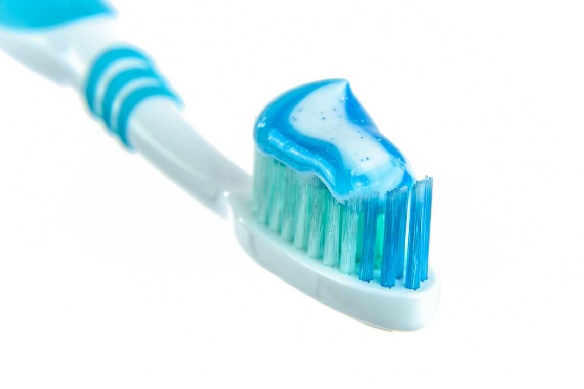comment se brosser les dents avec une brosse à dents électrique